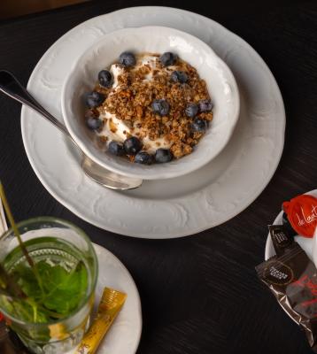 Fruit, thee en koffie lunch