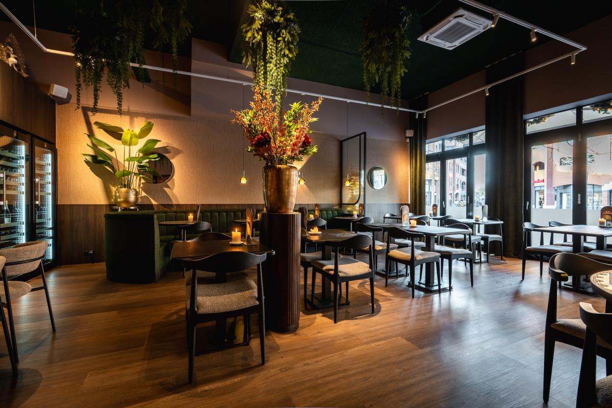 Sfeervol interieur bij Bistro Luux